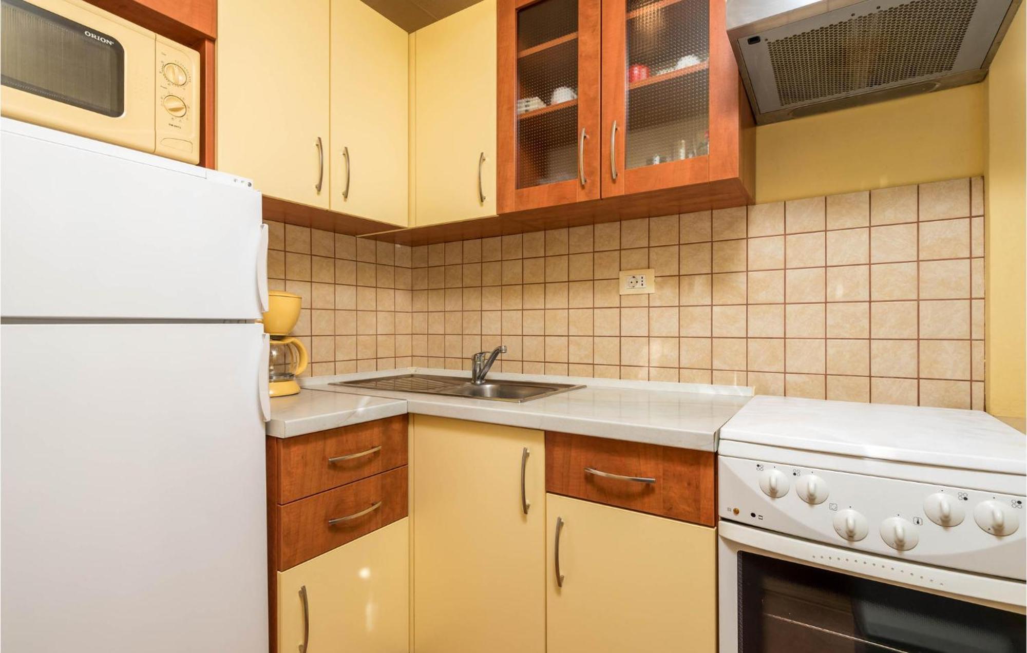 Stunning Apartment In Lovran With Kitchen エクステリア 写真