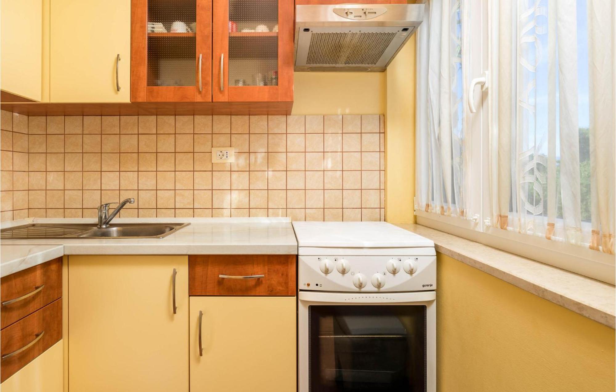 Stunning Apartment In Lovran With Kitchen エクステリア 写真